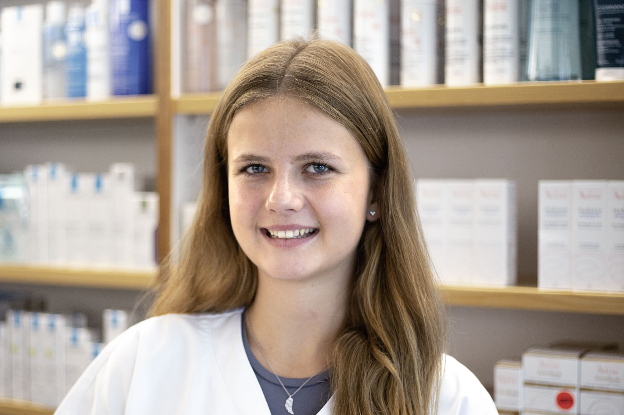 4_ueber-uns_julia-beyeler_web.jpg 4_ueber-uns_julia-beyeler_web