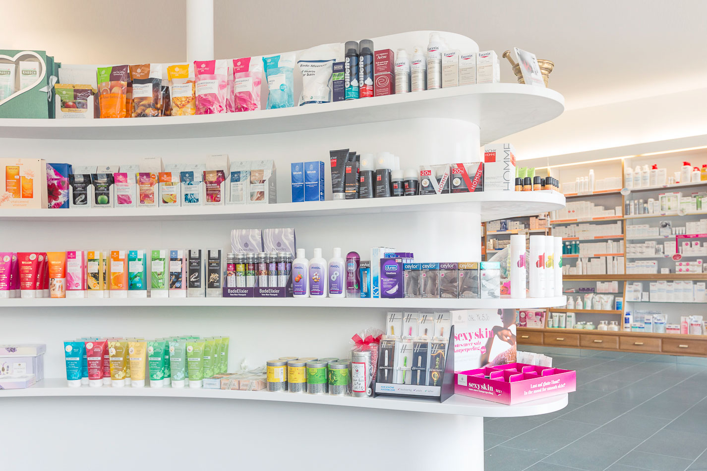 3_sortiment_apotheke-steinhoelzli-3083_web.jpg 3_sortiment_apotheke-steinhoelzli-3083_web